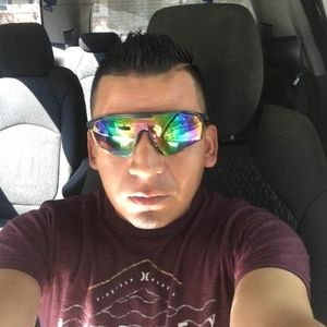 Meet your Posher, Julio